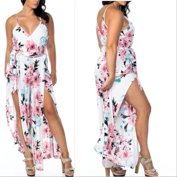 💋LAST CHANCE💋 PLUS SIZE CURVY FLORAL JUMPSUIT - Picture 2 of 4